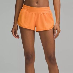 Lululemon Hotty Hot Shorts 2.5 inch